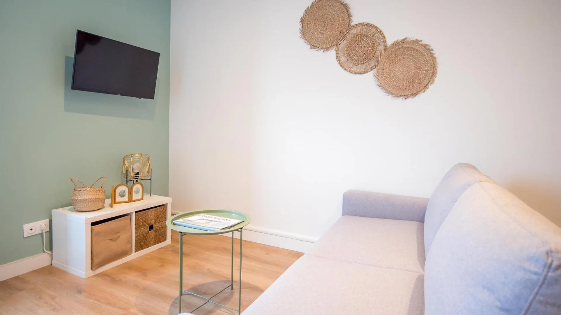 Le Cosy Twin location