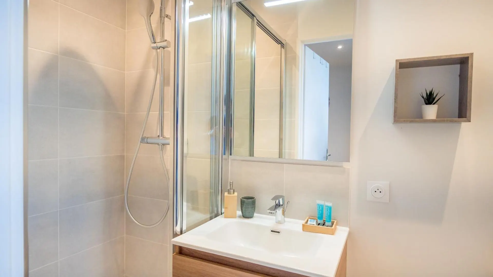 Le Cosy Twin Apartment Villefranche-sur-Saone 0*,  France